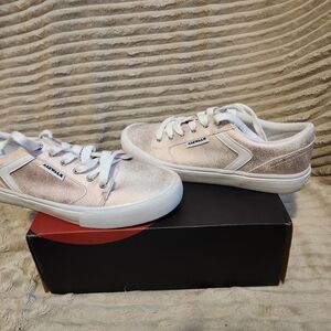 Airwalk Women's Shimmering Pink Sneakers